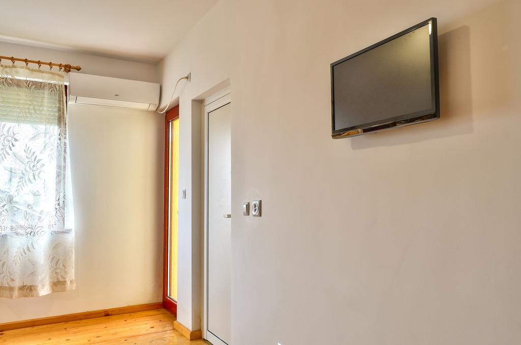 ספרבה בניה Guest House Joji חדר תמונה