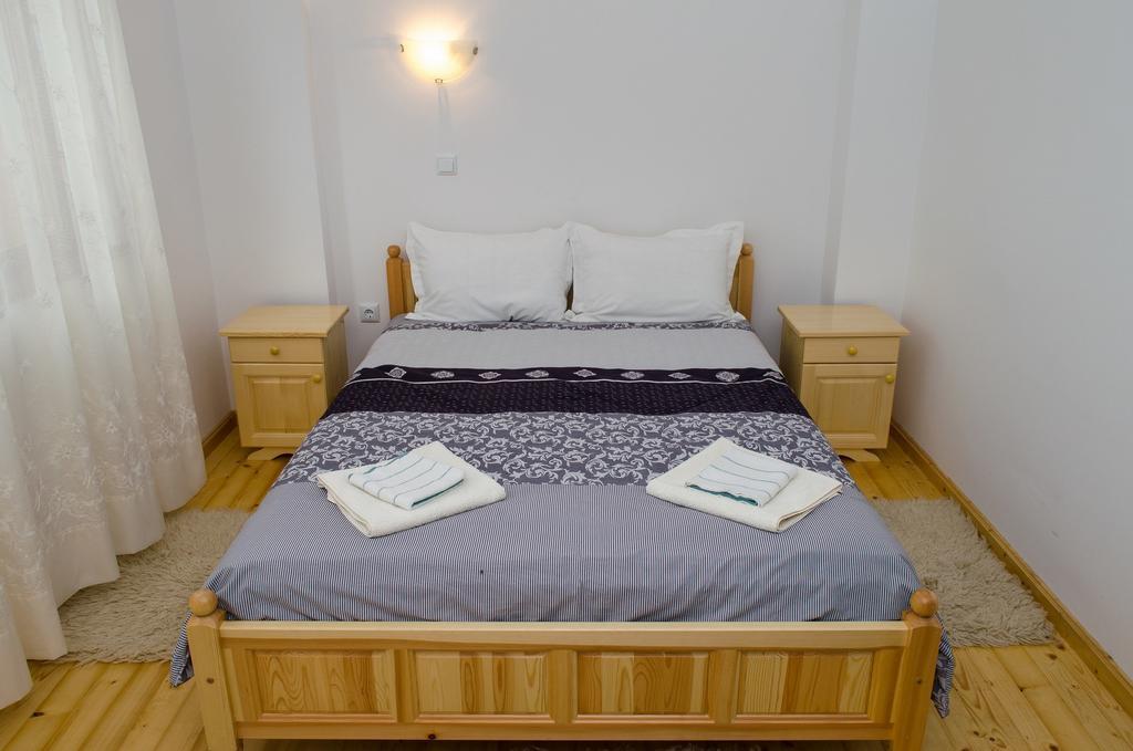 ספרבה בניה Guest House Joji חדר תמונה