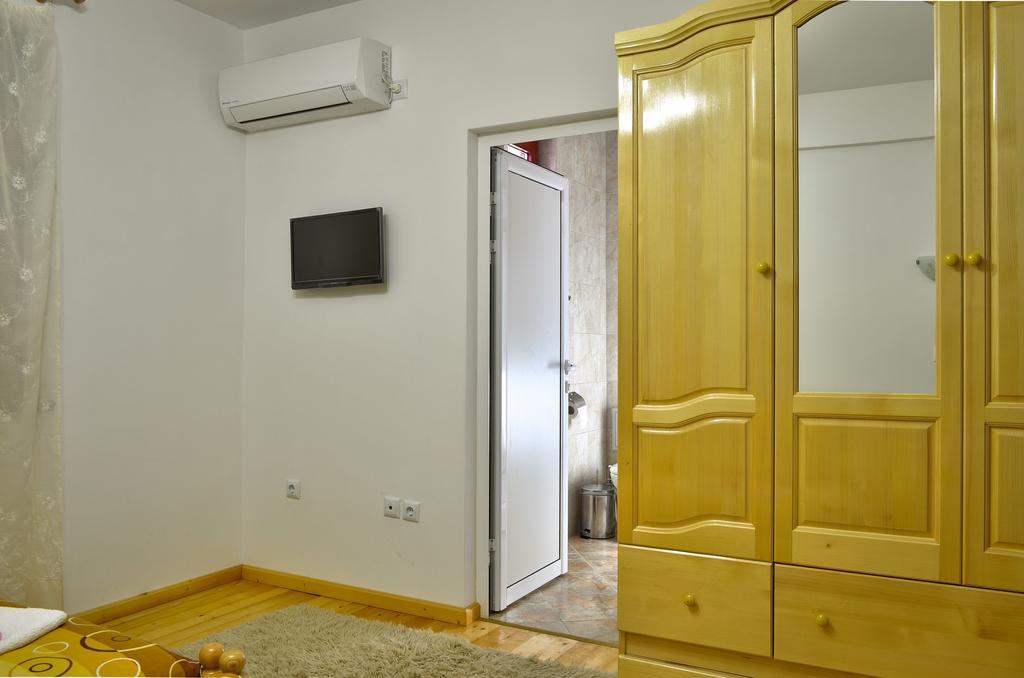 ספרבה בניה Guest House Joji חדר תמונה