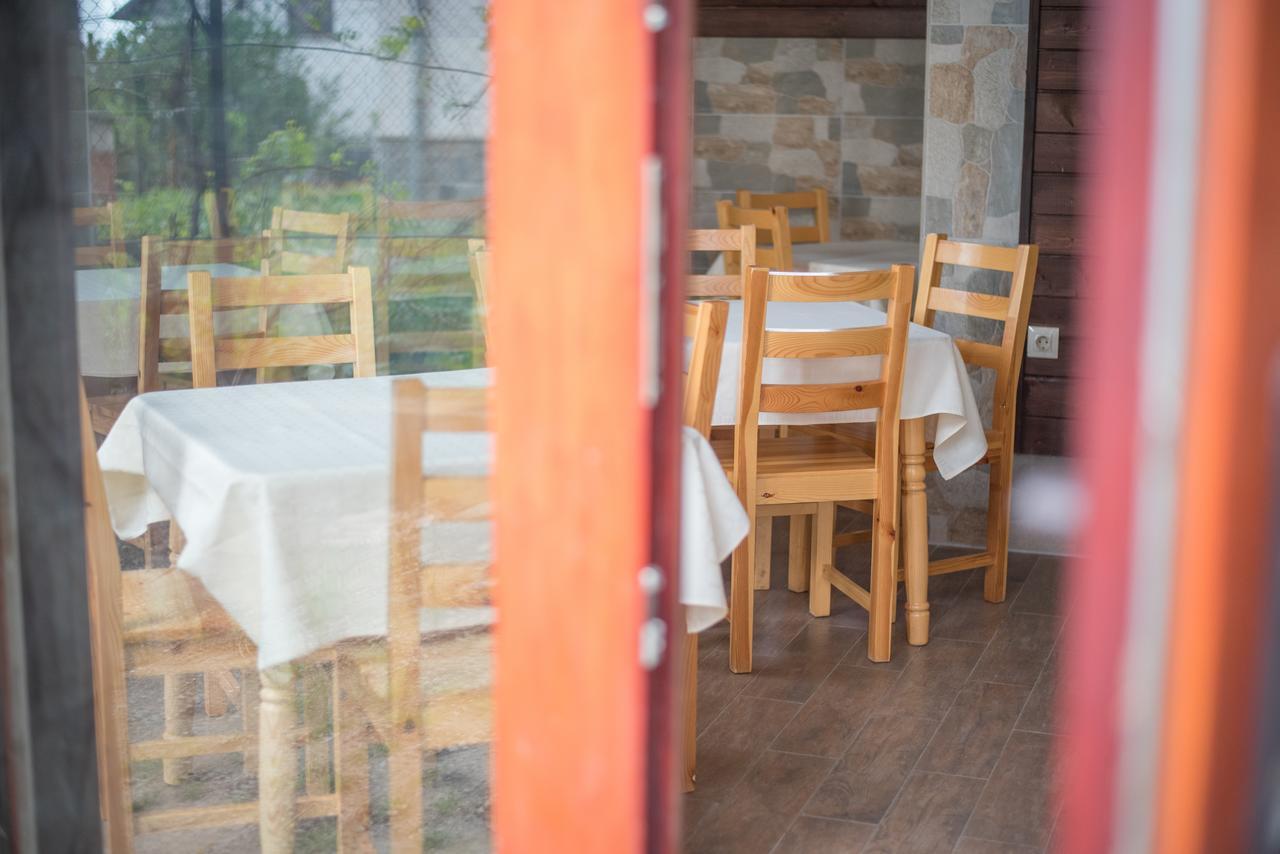 ספרבה בניה Guest House Joji מראה חיצוני תמונה